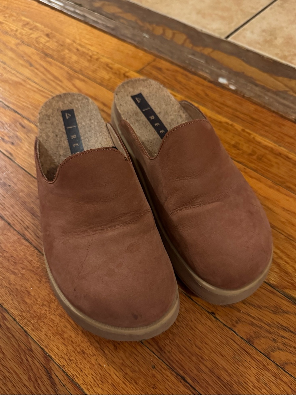 Reef Vista Skye in Walnut